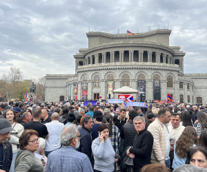 “Не позволим лишить нас и наши поколения права вернуться на родину”: митинг в защиту прав арцахцев 
